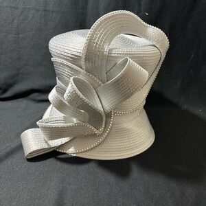 Hat by Bellini church weddings cocktail parties, 22.25 size